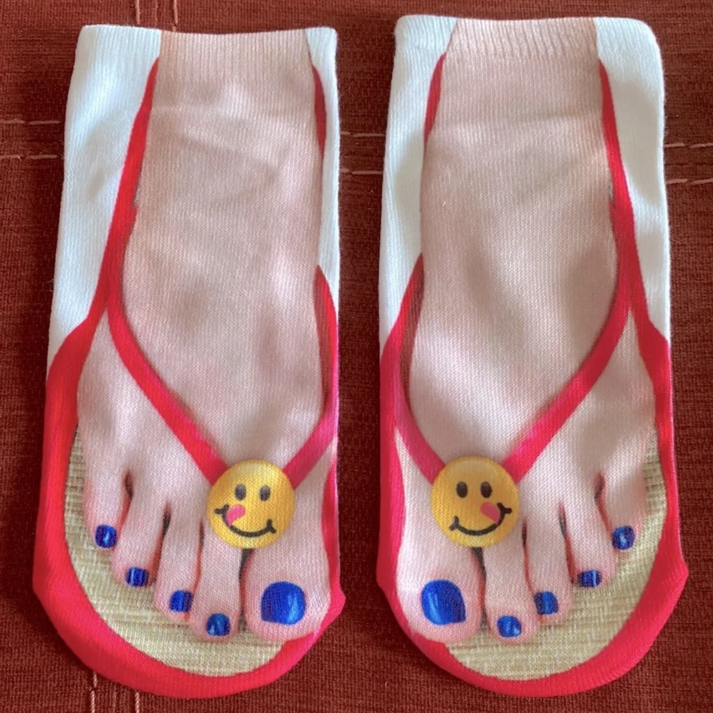 🌟🆕FUN SOCKS: Hot Pink Thong Sandal Crew socks- Women’s size 6 to 8
